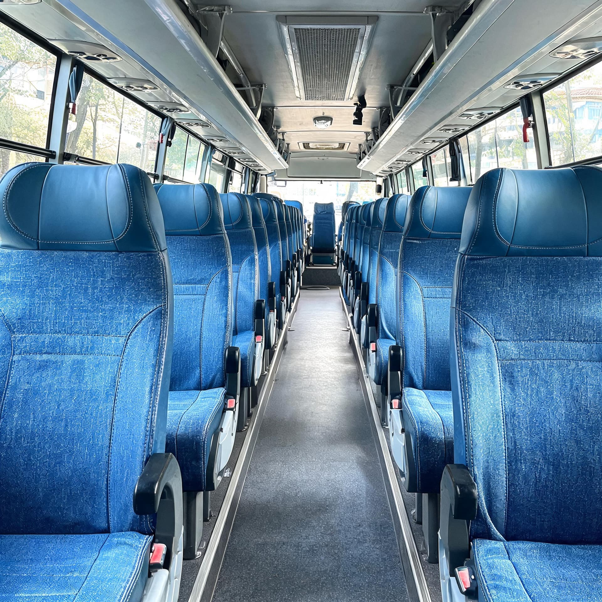 ElevenLabs_image_seedream-5-lite_Create bus seat_2026-07-11T21_40_18.jpg