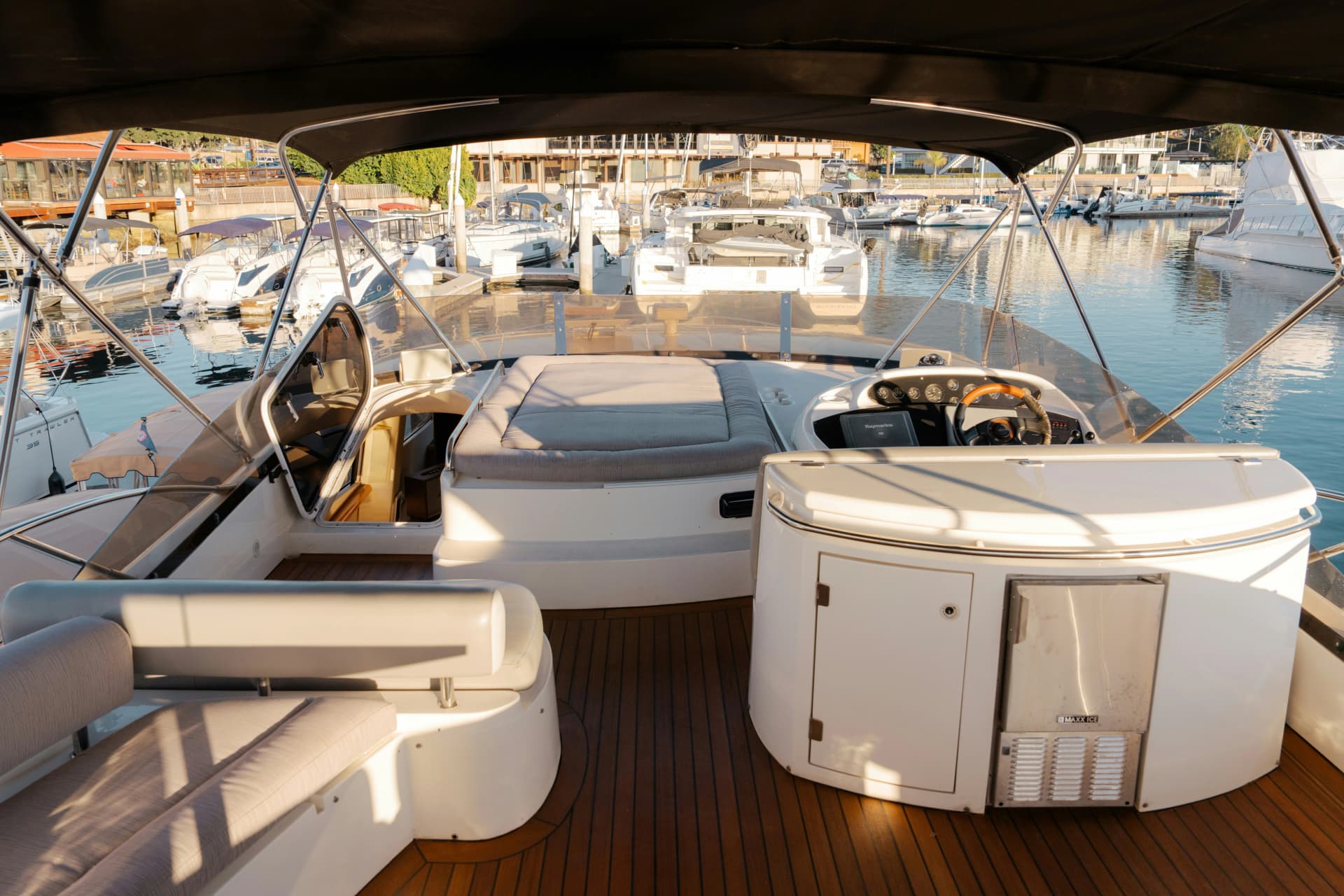 yatch-seats.webp
